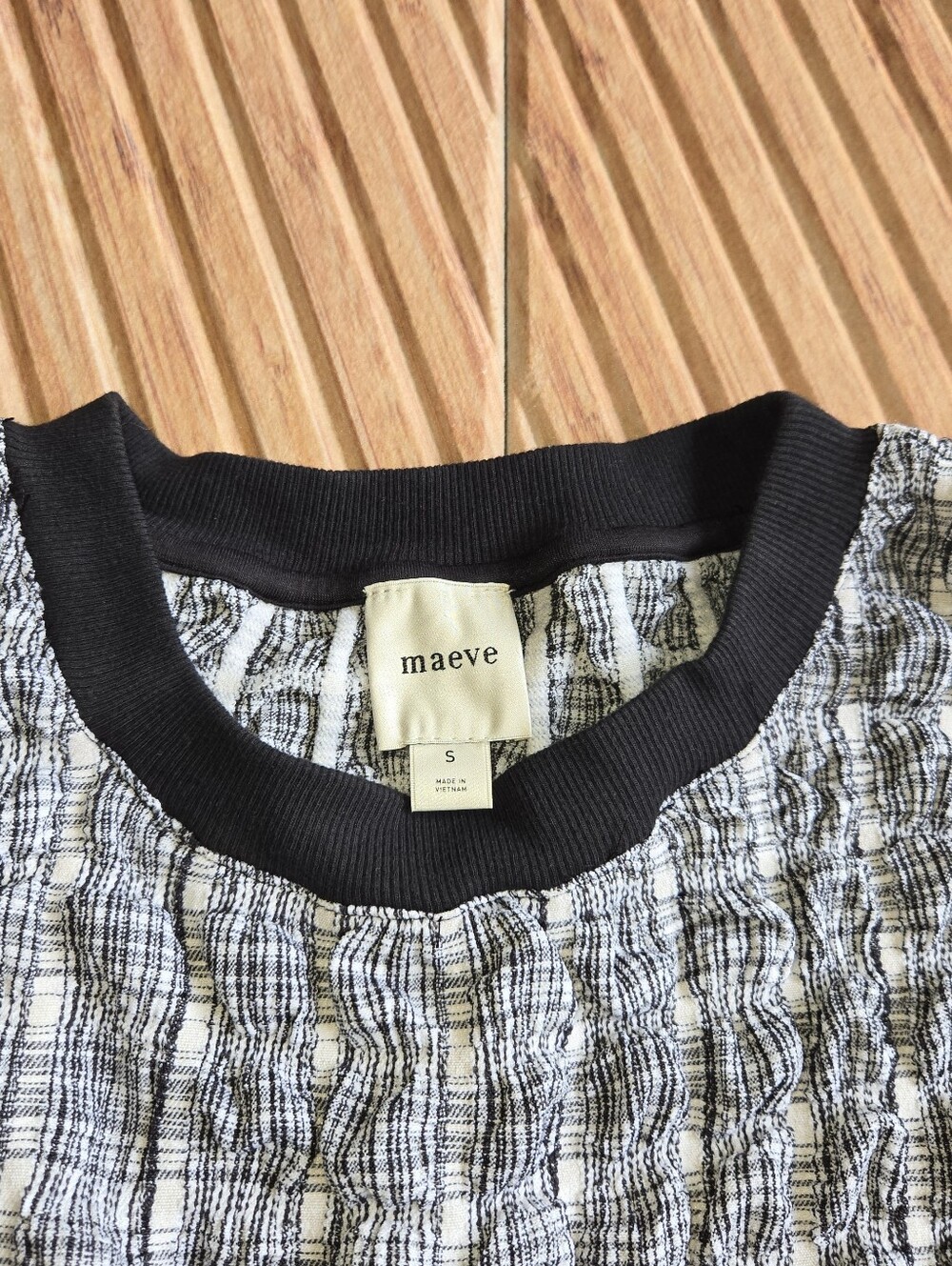 Anthropologie Maeve Puffed Sleeve Bubble Textured Cropped Top